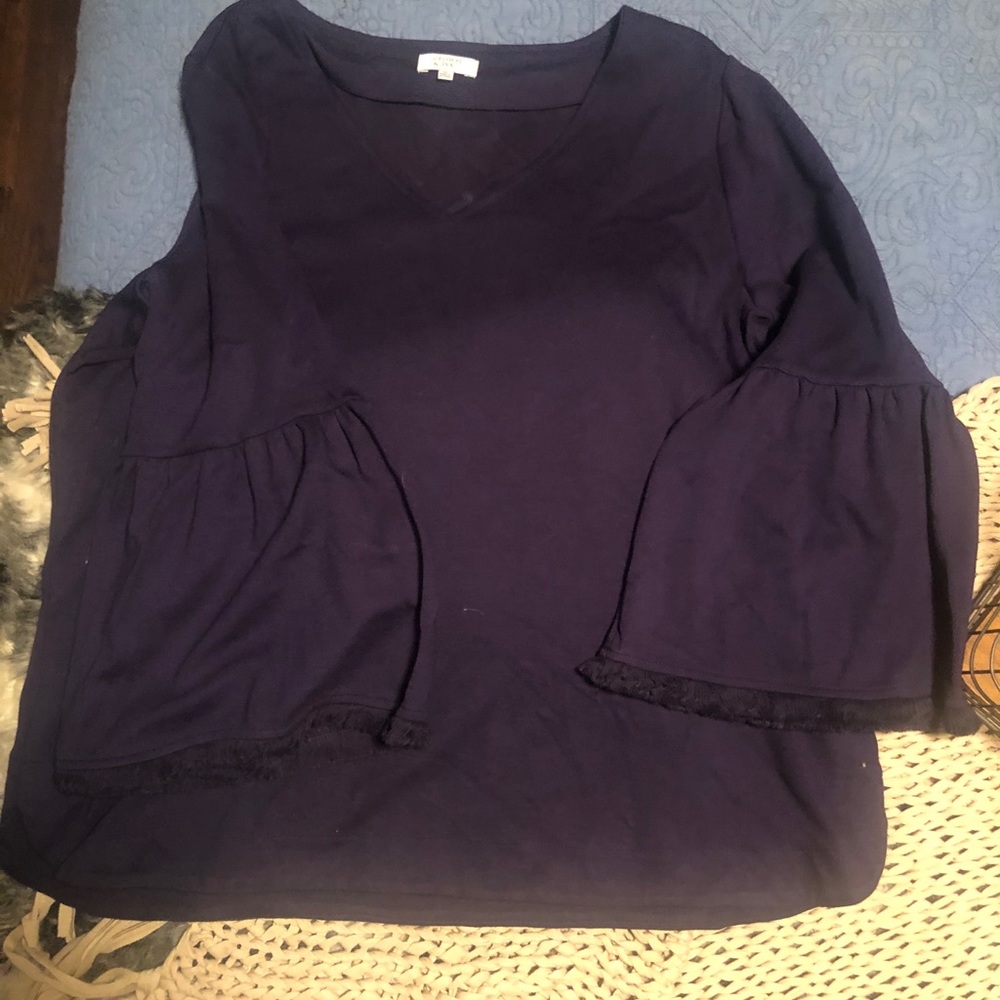 Crown and ivy top